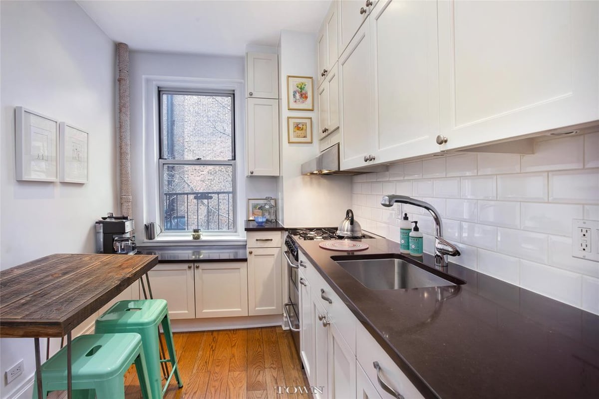 Photo for 125 West 12th Street - 125 West 12th Street Cooperative in Greenwich Village, Manhattan