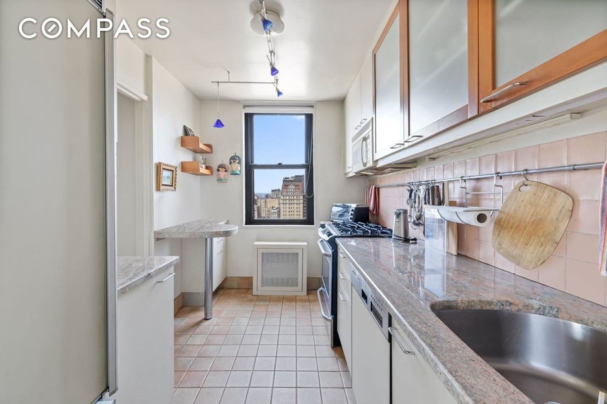 Photo for Park Towers - 201 East 17th Street Cooperative in Gramercy Park, Manhattan