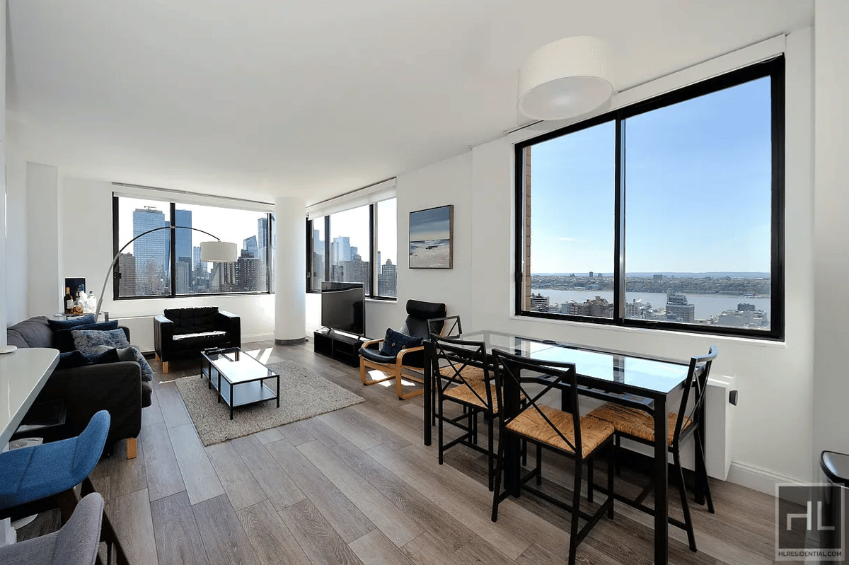 Photo for Two WorldWide Plaza - 350 West 50th Street Condominium in Midtown West, Manhattan