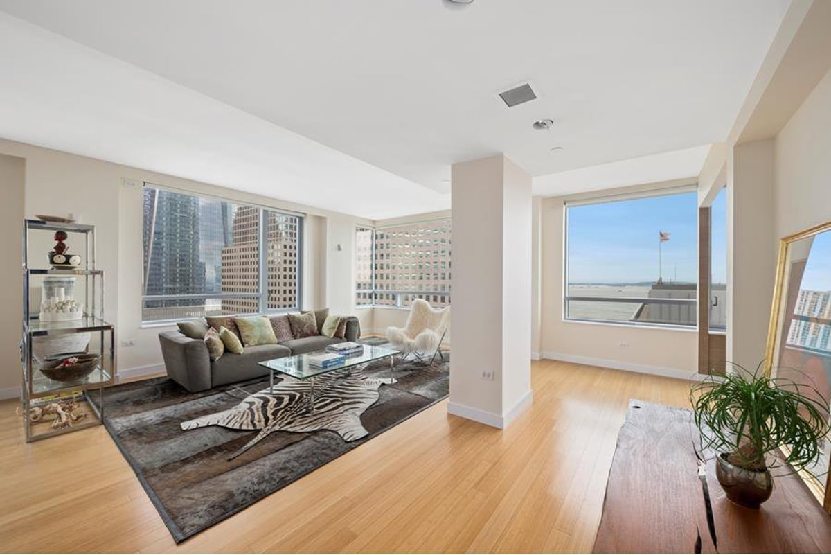 Photo for Riverhouse, One Rockefeller Park - 2 River Terrace Condominium in Battery Park City, Manhattan