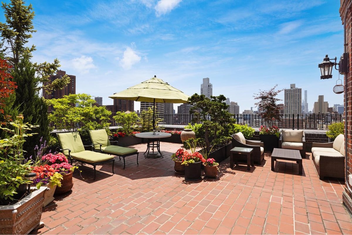 Photo for 1185 Park Avenue - 1185 Park Avenue Cooperative in Upper East Side, Manhattan