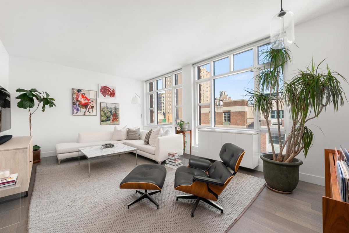 Photo for Moinian-90 Washington St. - 90 Washington Street Rental Building in Financial District, Manhattan