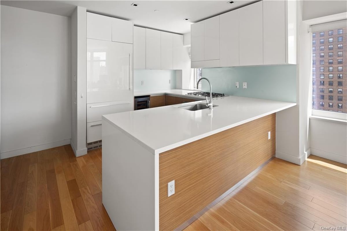 Photo for Element - 555 West 59th Street Condominium in Midtown West, Manhattan