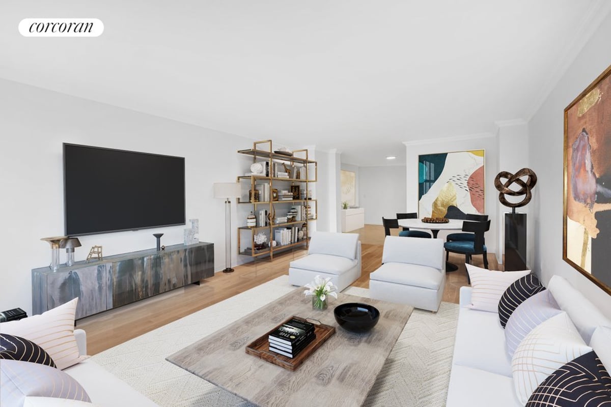 Photo for 800 5th Avenue - 800 5th Avenue Rental Building in Lenox Hill, Manhattan