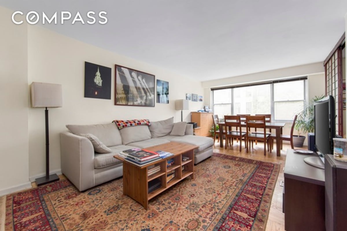 Photo for 150 East 61st Street - 150 East 61St Street Cooperative in Lenox Hill, Manhattan