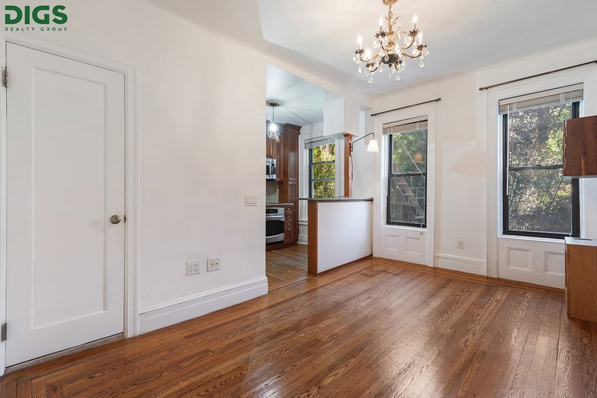 Photo for 227 West 11th Street - 227 West 11th Street Cooperative in West Village, Manhattan