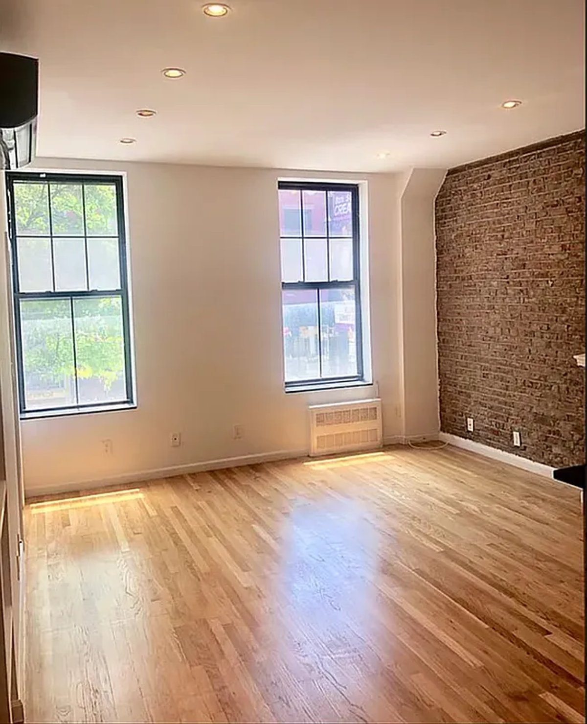 Photo for 23 West 8th Street - 23 West 8th Street Rental Building in Greenwich Village, Manhattan