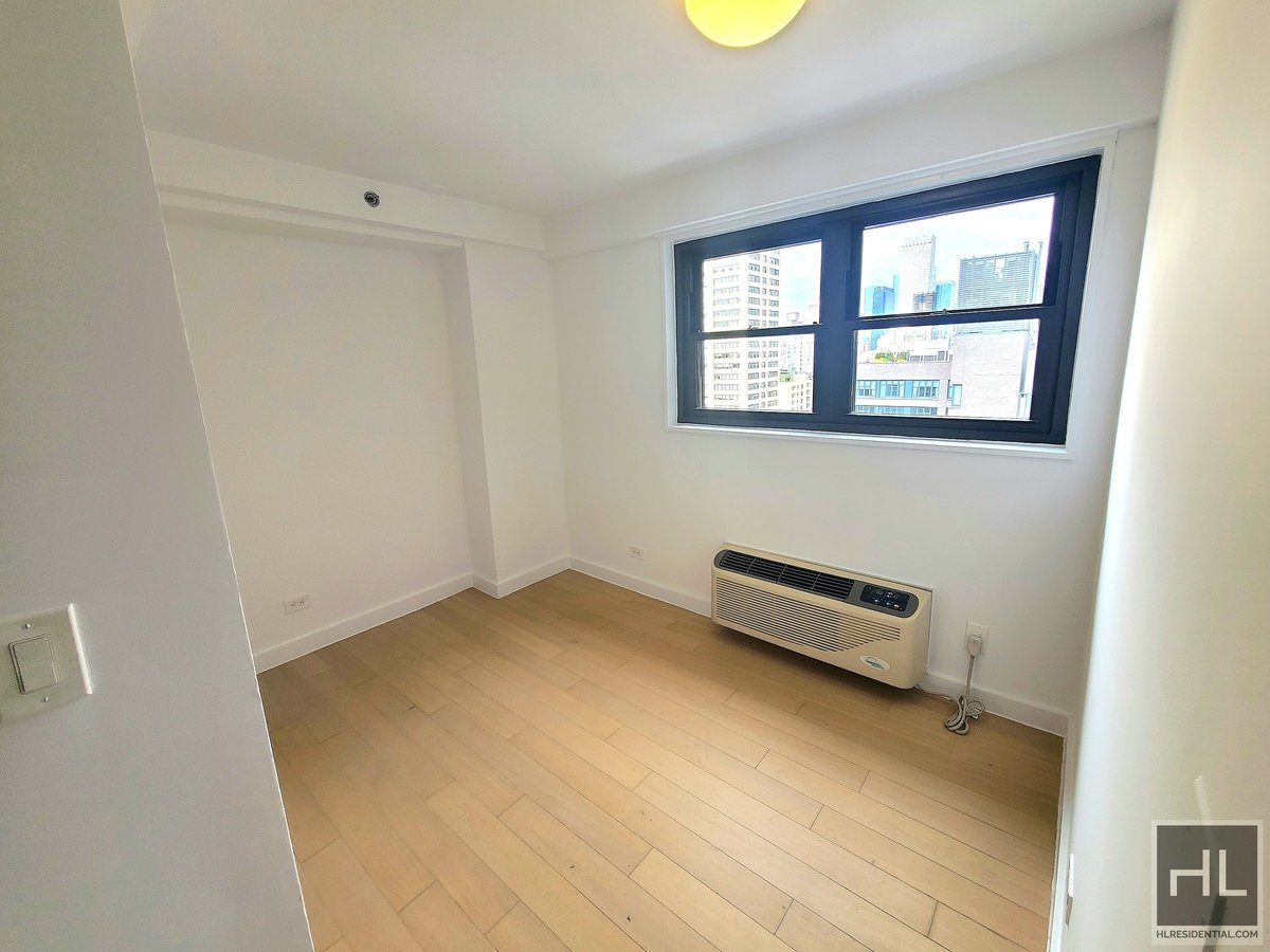 Photo for The Nash - 22 East 39th Street Rental Building in Murray Hill, Manhattan