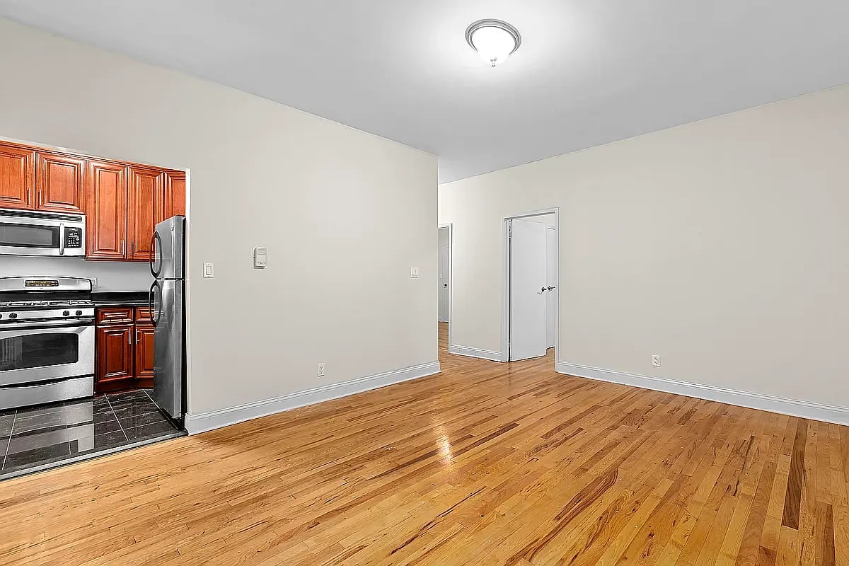 Photo for 150 W 47th Street - 150 West 47th Street Rental Building in Midtown, Manhattan