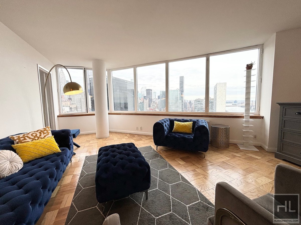 Photo for The Horizon - 415 East 37th Street Condominium in Midtown East, Manhattan