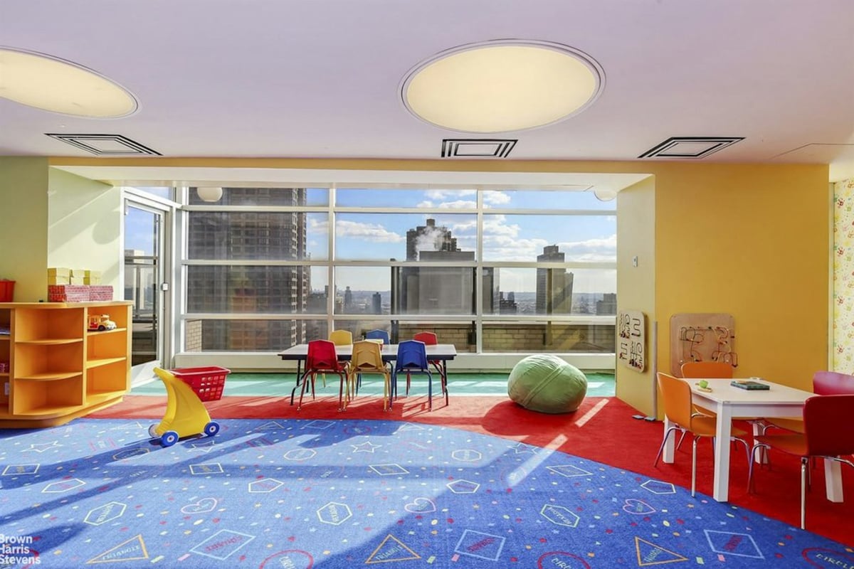 Photo for 160 East 38th Street - 160 East 38th Street Cooperative in Murray Hill, Manhattan