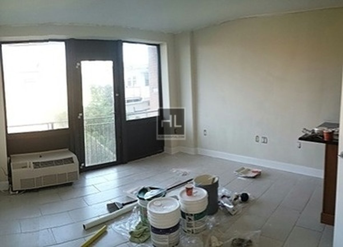 2 BEAUTIFUL APARTMENT WITH 2 BATH INVILLAGE ROAD NORTH/ GRAVESEND