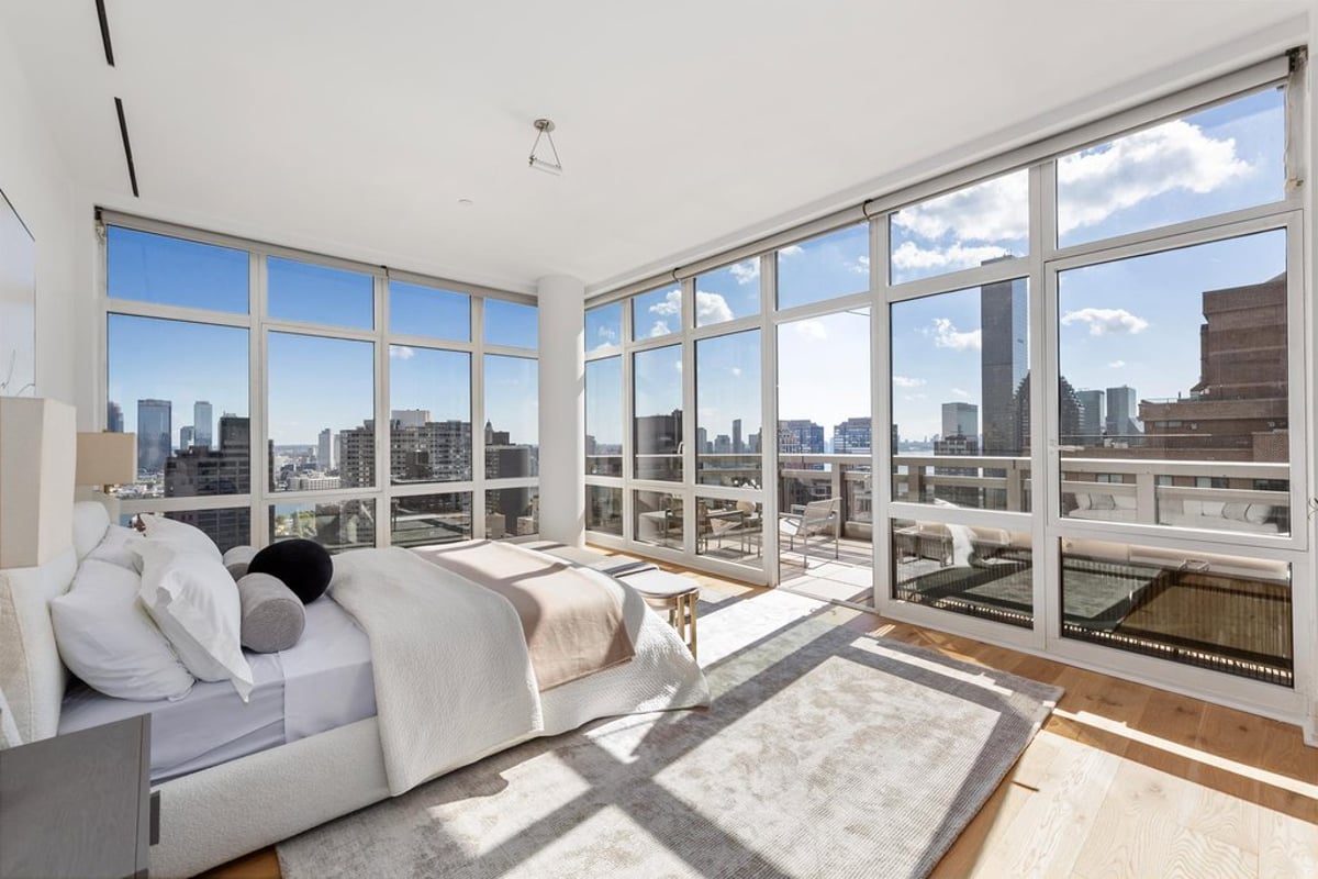 Photo for Milan Condominium - 300 East 55th Street Condominium in Midtown East, Manhattan