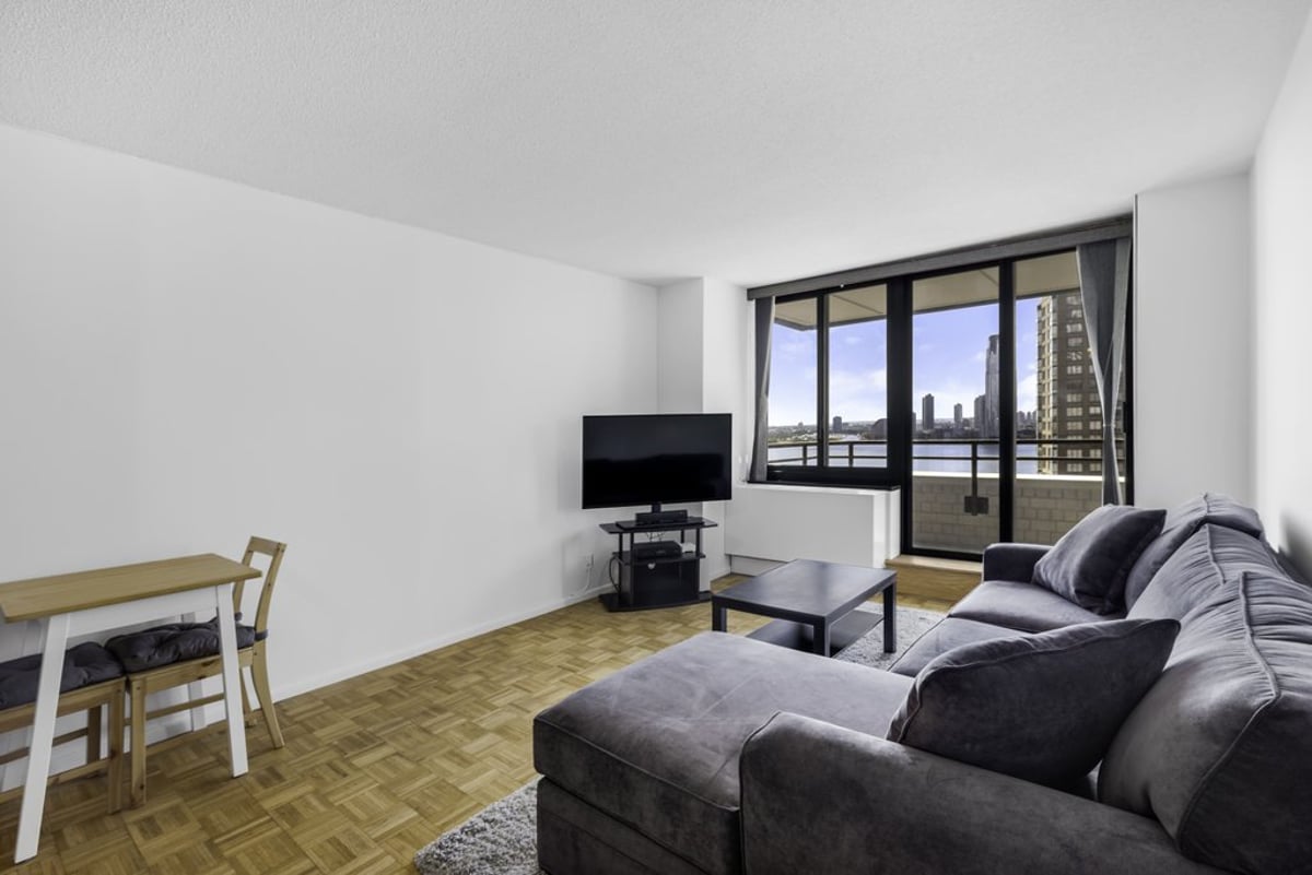 Photo for Liberty Court - 200 Rector Place Condominium in Battery Park City, Manhattan