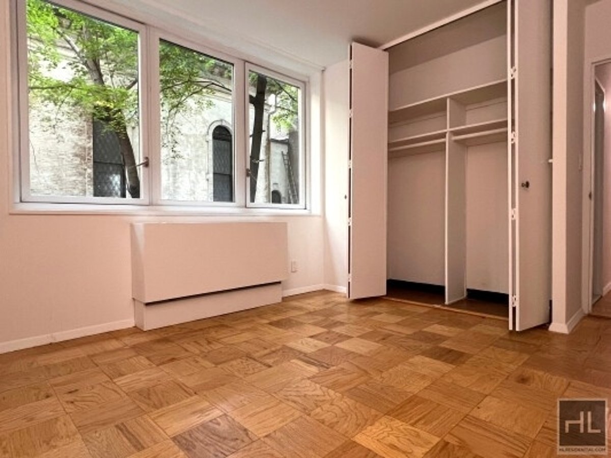 Photo for The Murray Hill - 115 East 34th Street Rental Building in Murray Hill, Manhattan