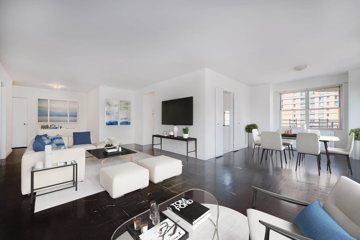 Photo for The Park Lane - 1510 3rd Avenue Rental Building in Upper East Side, Manhattan