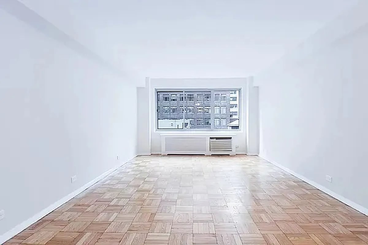 Photo for Executive House - 225 East 46th Street Condominium in Midtown East, Manhattan