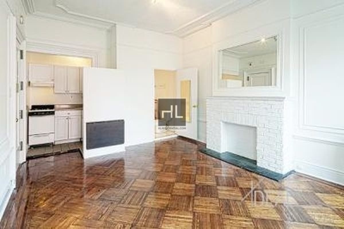 Photo for The Cambridge House - 175 West 13th Street Cooperative in Greenwich Village, Manhattan