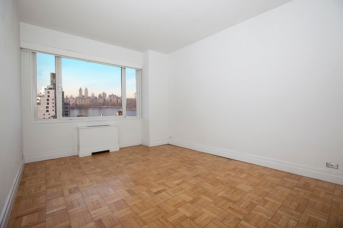 Photo for 1239 Madison Avenue - 45 East 89th Street Condominium in Carnegie Hill, Manhattan