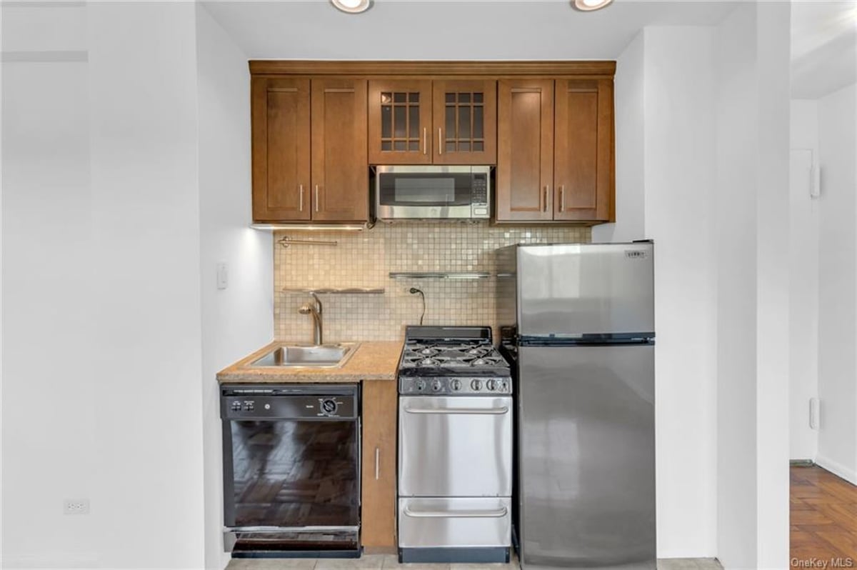 Photo for 3935 Blackstone Avenue - 3935 Blackstone Avenue Cooperative in West Bronx, Bronx