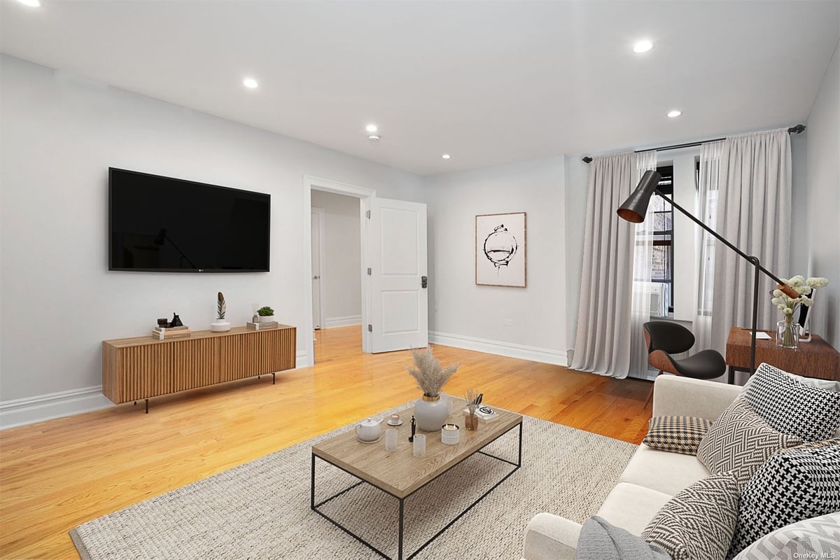 Photo for 105 BENNETT AVENUE - 105 Bennett Avenue Condominium in Washington Heights, Manhattan