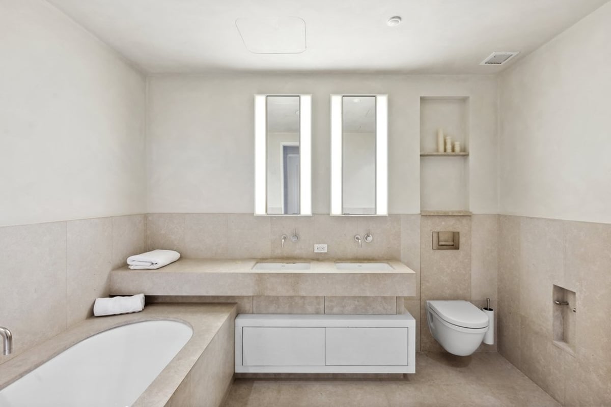 Photo for Huys - 404 Park Avenue South Condominium in NoMad, Manhattan