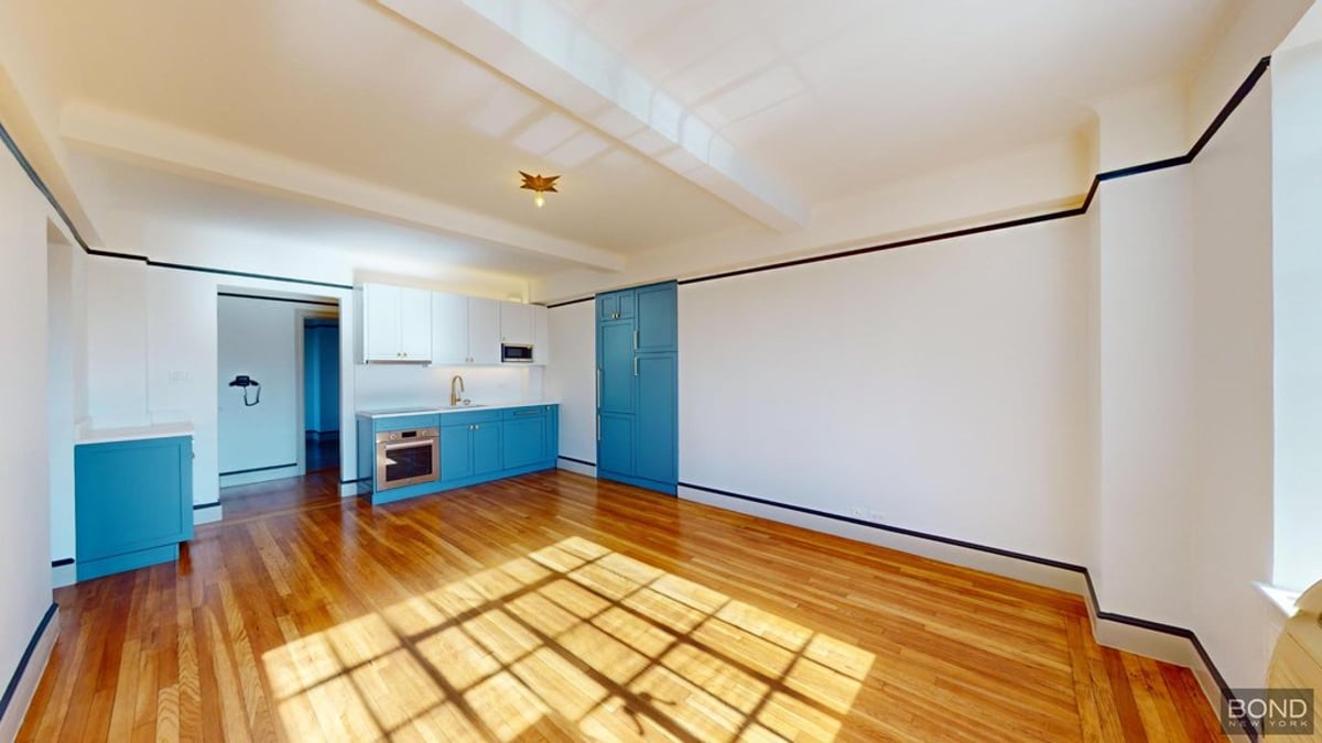 Photo for 1 Christopher - Christopher Street Rental Building in West Village, Manhattan