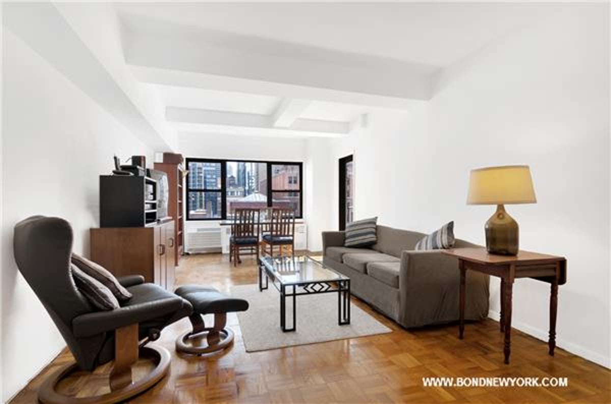 Photo for 210 East 36th Street - 210 East 36th Street Cooperative in Murray Hill, Manhattan