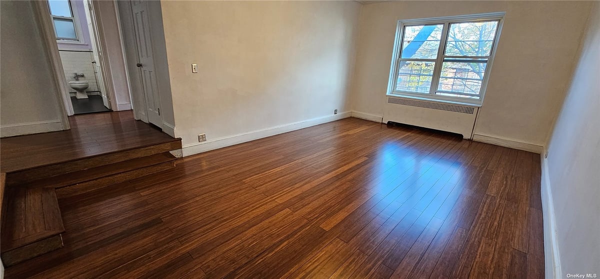Photo for Hollingsworth - 70 West 37th Street Rental Building in Midtown South, Manhattan