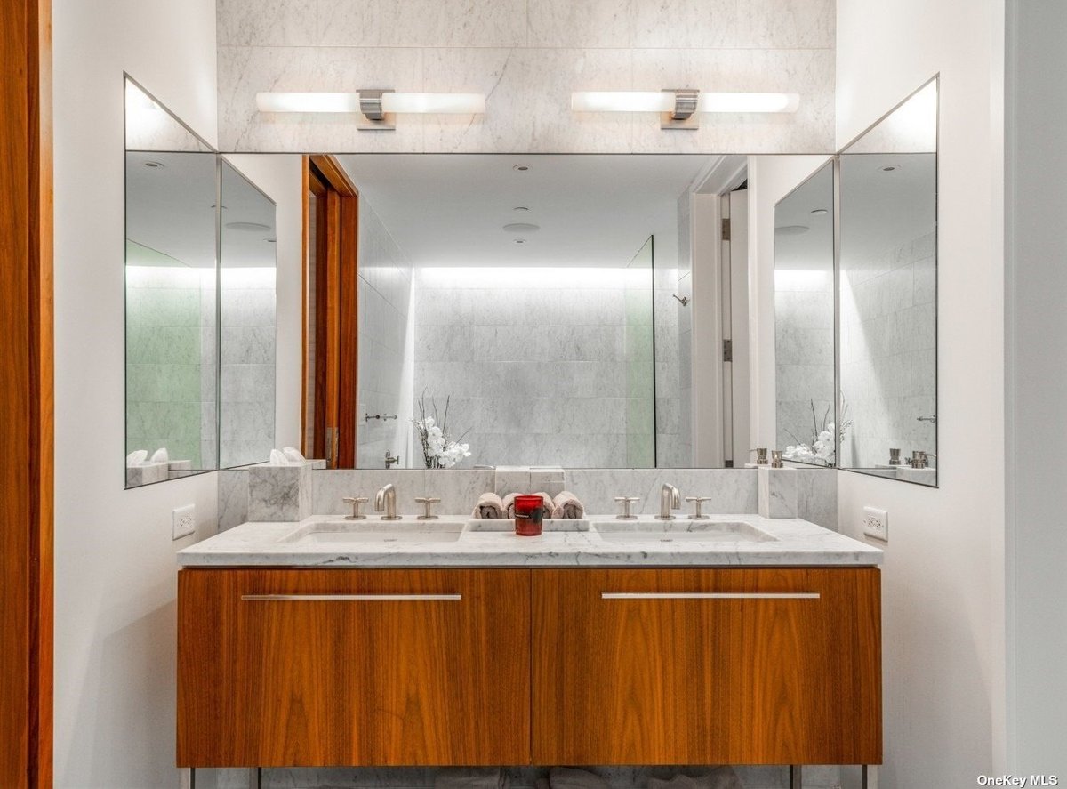 Photo for Pierhouse at Brooklyn Bridge Park - 90 Furman Street Condominium in DUMBO, Brooklyn