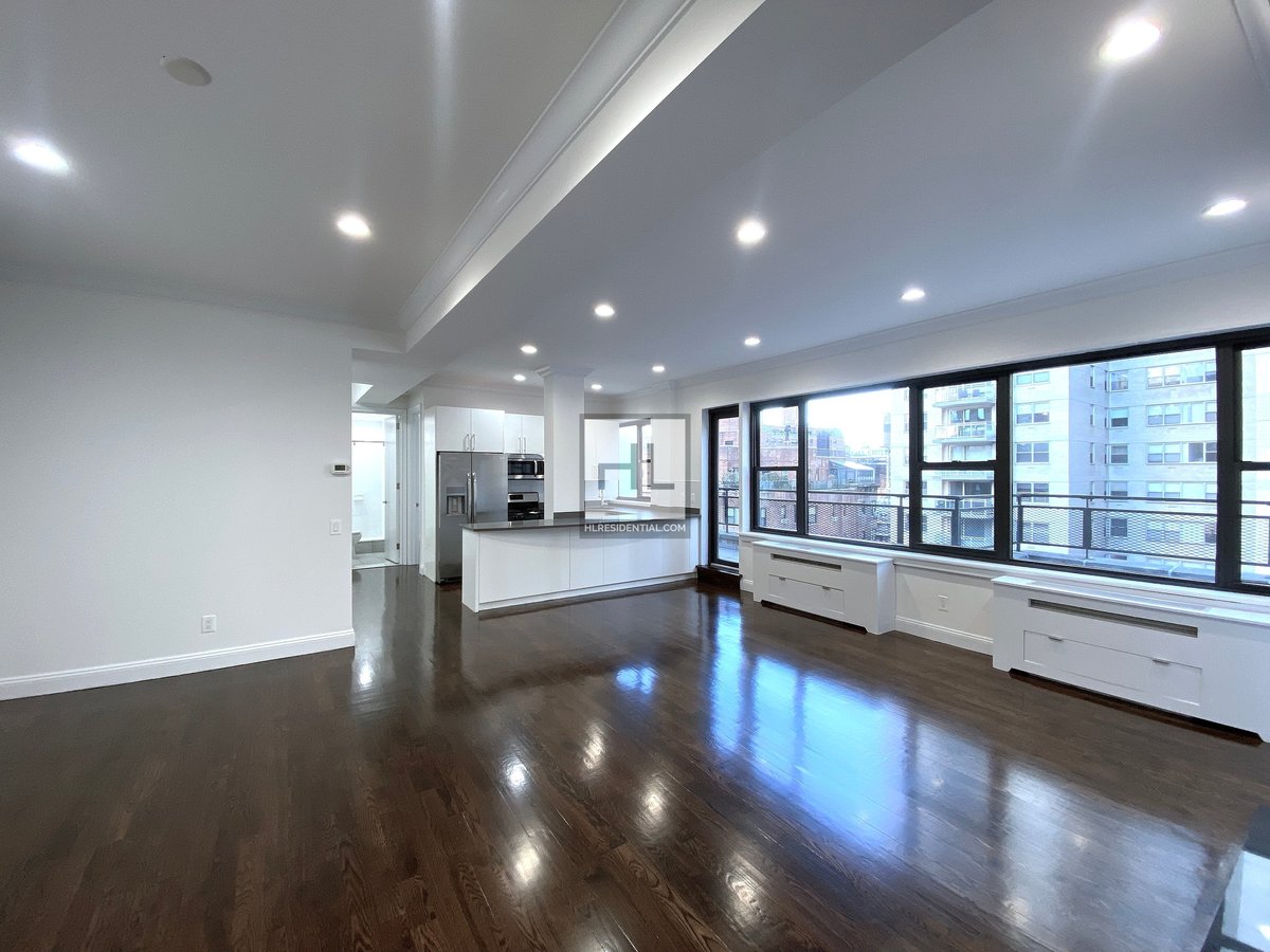 Photo for 157 EAST 57th Street - 157 East 57th Street Rental Building in Sutton Place, Manhattan