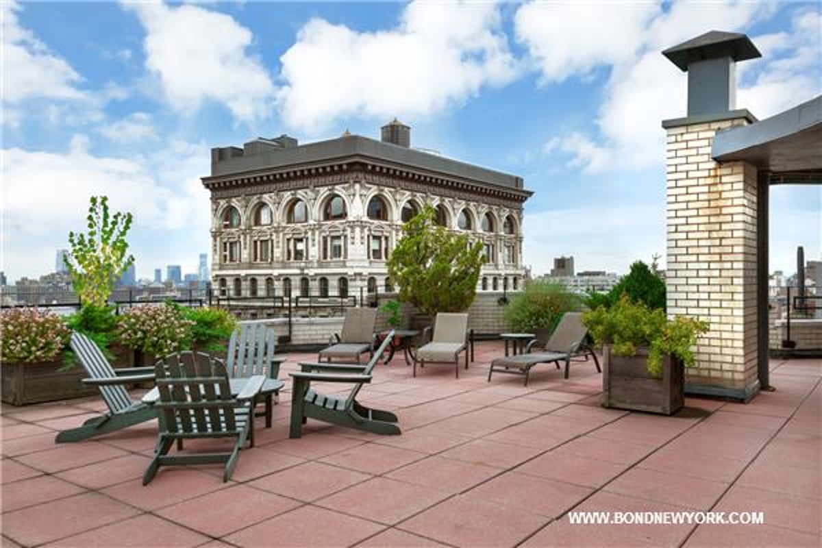 Photo for The Wedgwood House - 69 Fifth Avenue Condominium in Union Square, Manhattan
