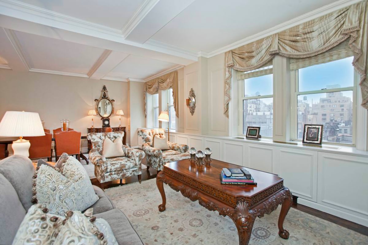 Photo for The Mayfair - 610 Park Avenue Condominium in Upper East Side, Manhattan