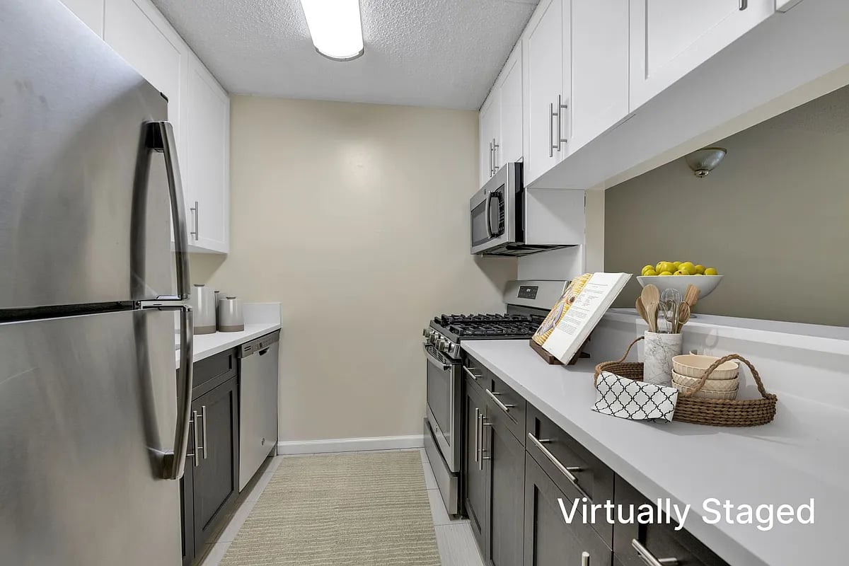 Photo for South Cove Plaza - 50 Battery Place Rental Building in Battery Park City, Manhattan