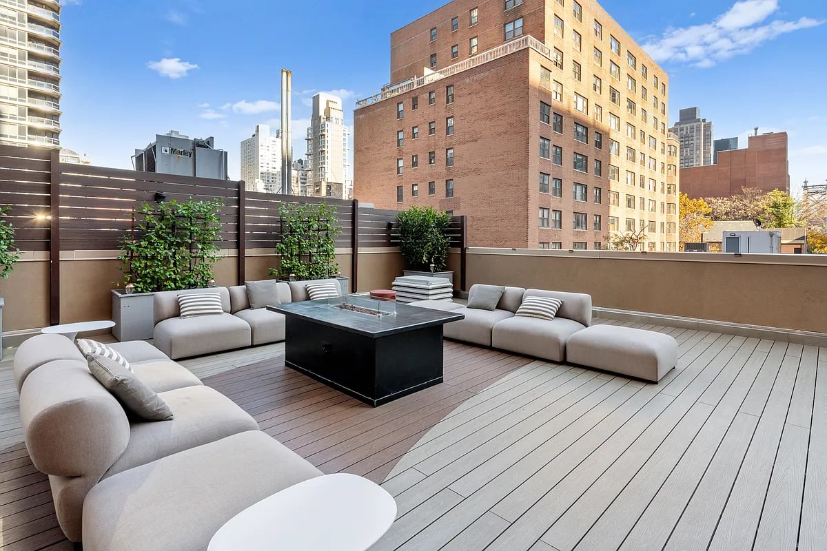 Photo for 205 East 59th Street - 205 East 59th Street Condominium in Upper East Side, Manhattan