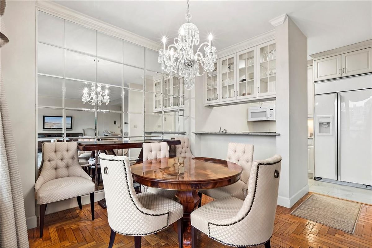 Photo for The Grand Sutton - 418 East 59th Street Cooperative in Midtown East, Manhattan