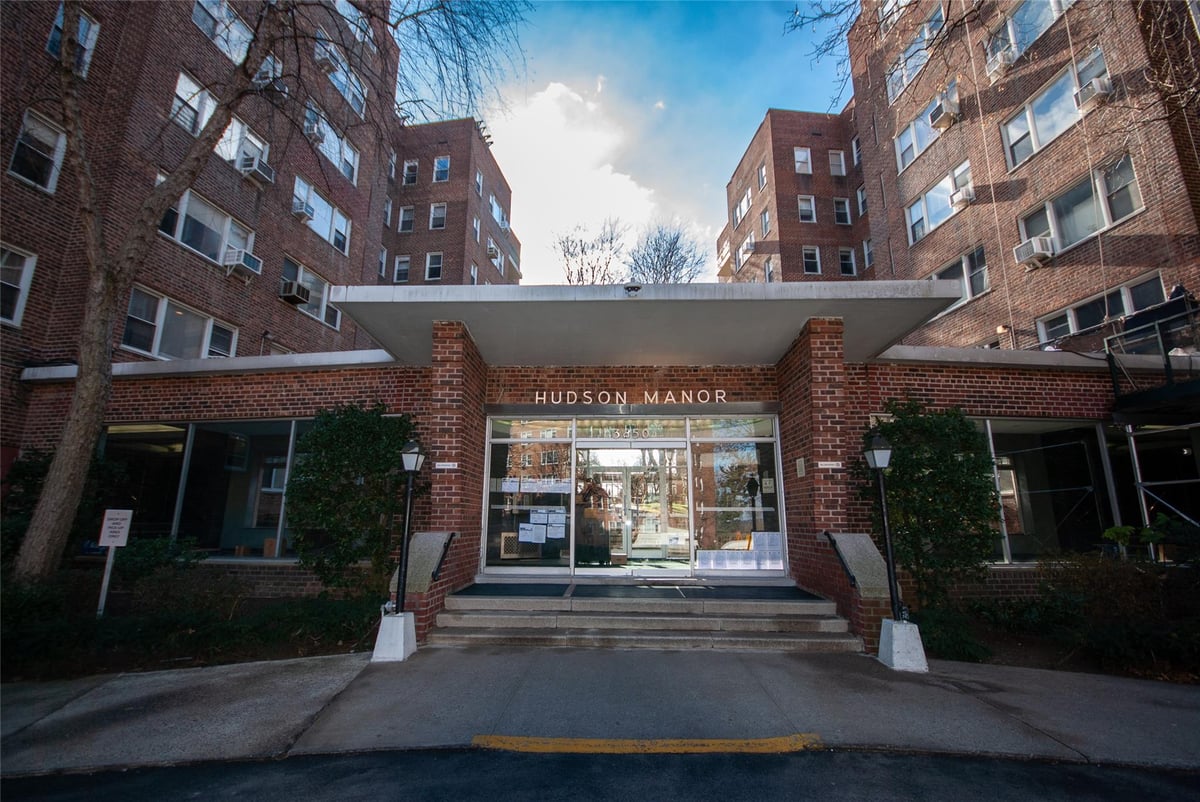 Photo for 3850 HUDSON MANOR TERRACE - 3850 Hudson Manor Terrace Cooperative in Riverdale, Bronx