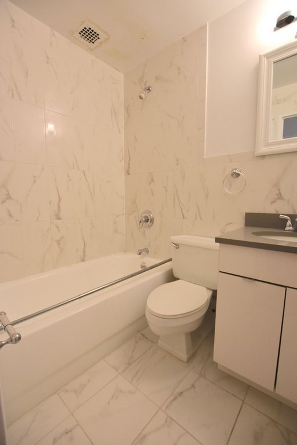 Photo for 220 EAST 22 STREET - 220 East 22nd Street Rental Building in Gramercy Park, Manhattan