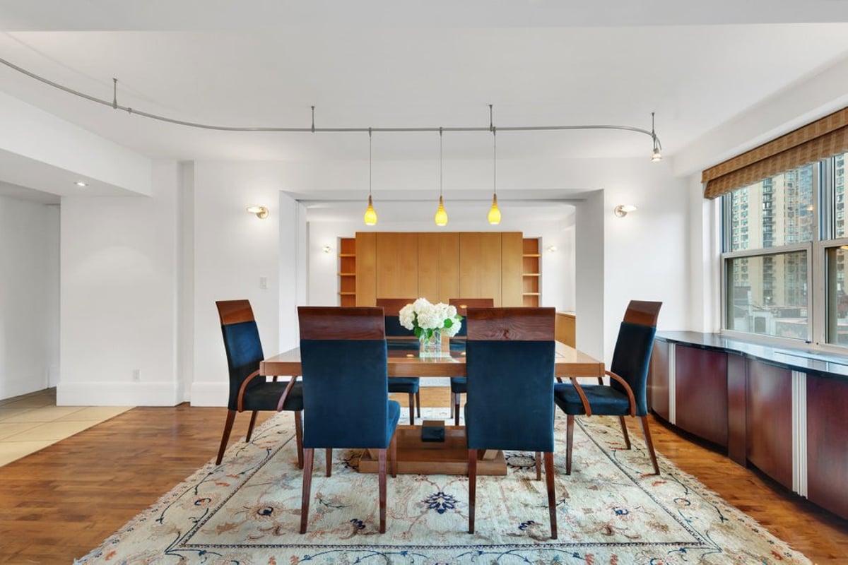 Photo for The Amherst - 401 East 74th Street Condominium in Upper East Side, Manhattan