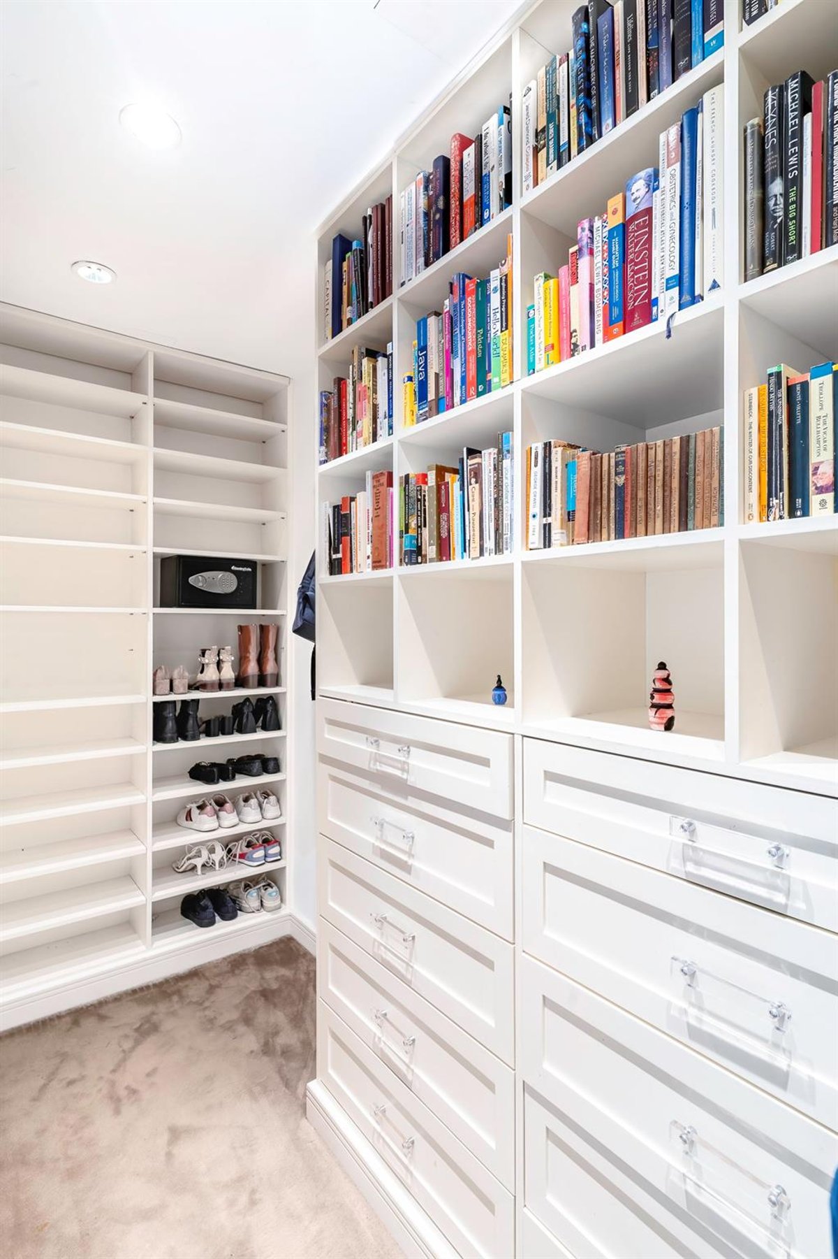 Photo for The Metropolitan - 181 East 90th Street Condominium in Upper East Side, Manhattan