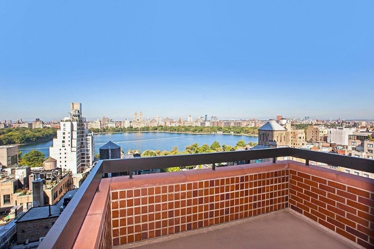 Photo for 1239 Madison Avenue - 45 East 89th Street Condominium in Carnegie Hill, Manhattan