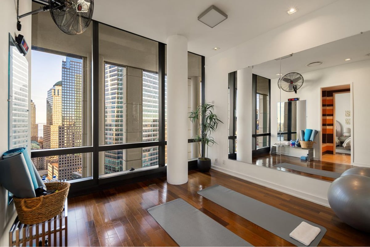 Photo for 101 Warren - 99 Warren Street And 101 Warren Street Condominium in Tribeca, Manhattan