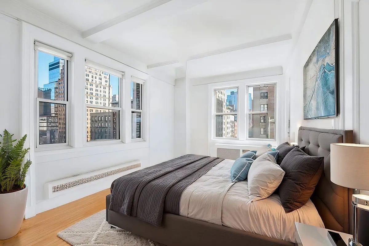 Photo for The Sabrina - 240 West 98th Street Condominium in Upper West Side, Manhattan