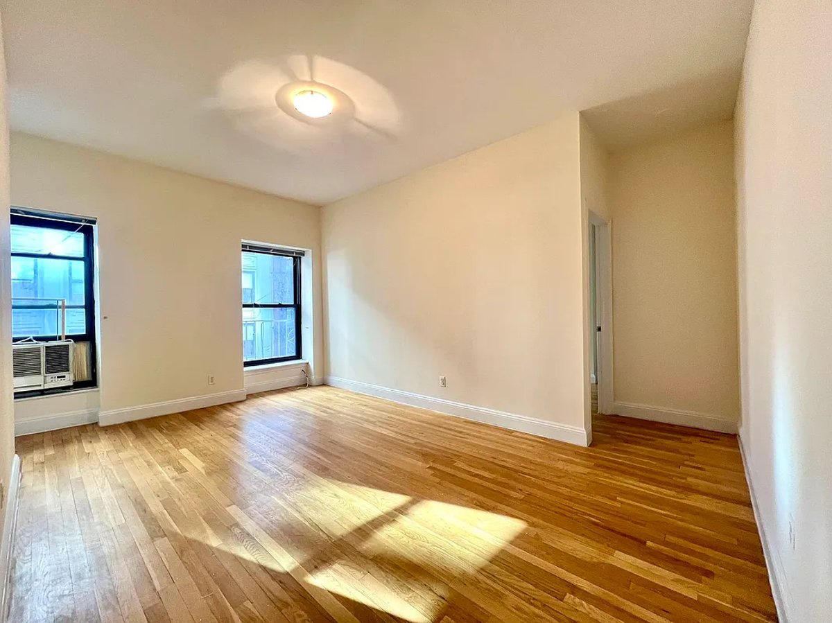 Photo for 130 East 24 Street - 130 East 24th Street Rental Building in Flatiron, Manhattan