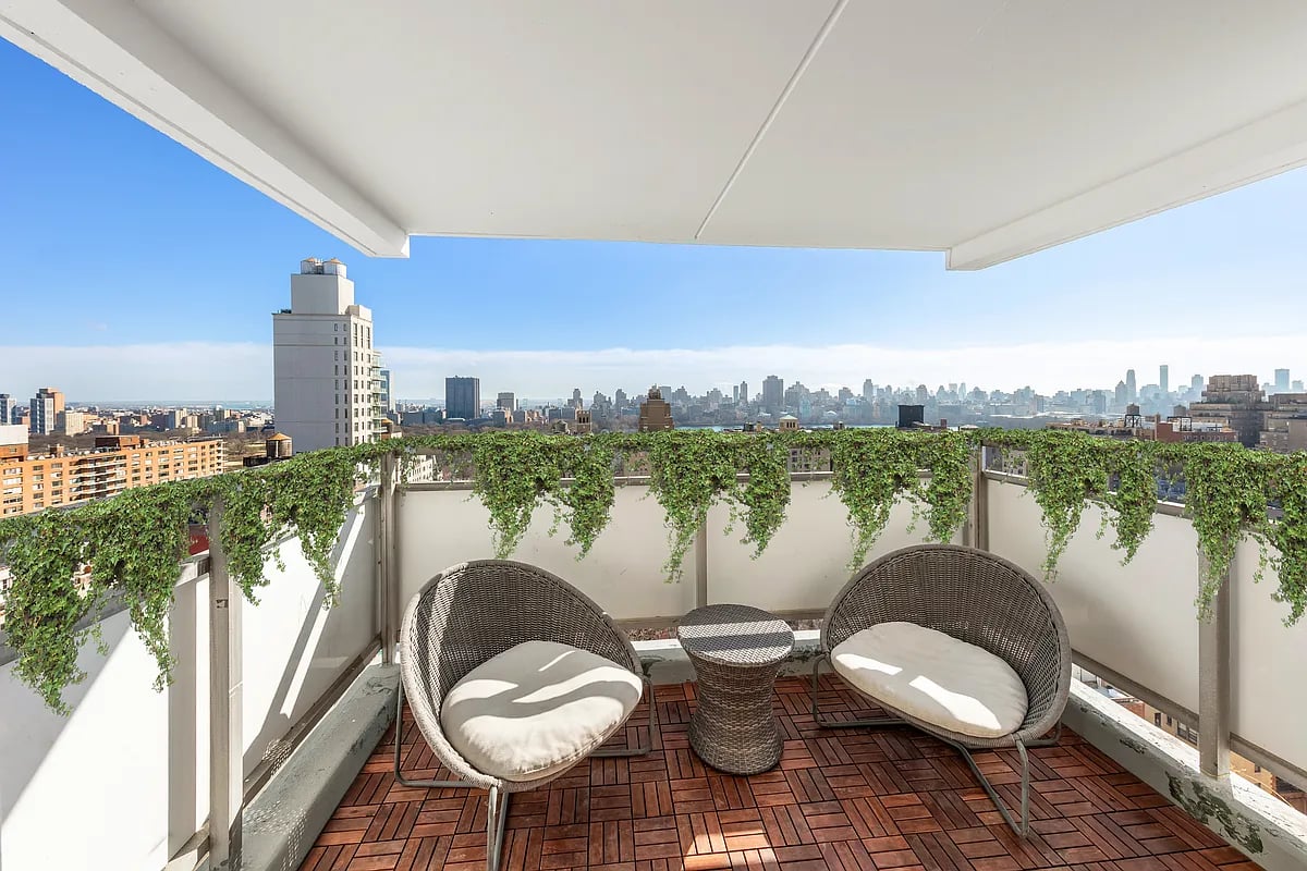 Photo for Columbus House - 95 West 95th Street Rental Building in Upper West Side, Manhattan