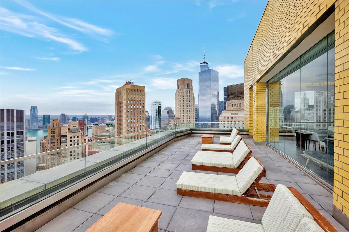 Photo for William Beaver House - 15 William Street Condominium in Financial District, Manhattan