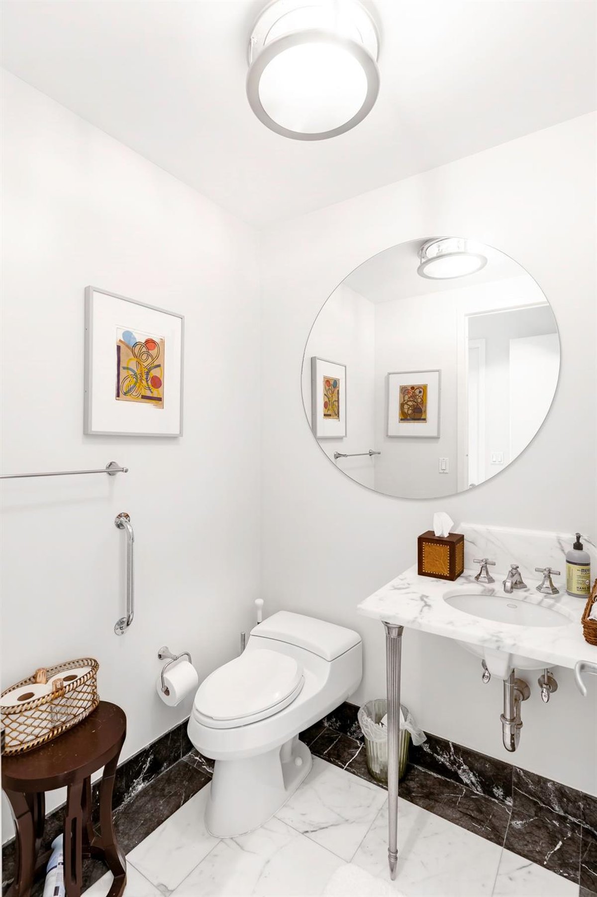 Photo for The Metropolitan - 181 East 90th Street Condominium in Upper East Side, Manhattan