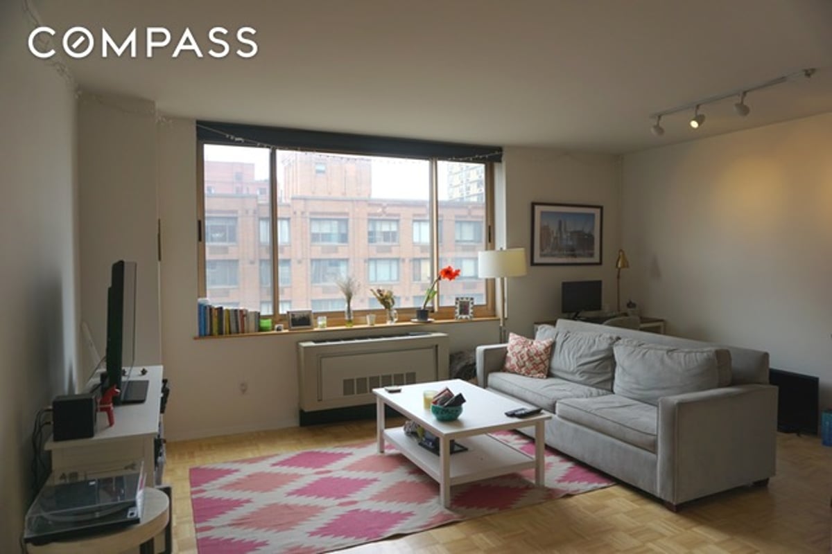 Photo for Hudson View East - 250 South End Avenue Condominium in Battery Park City, Manhattan