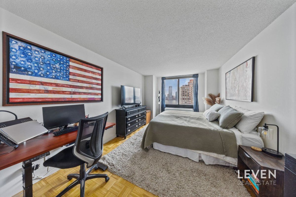 Photo for Liberty Court - 200 Rector Place Condominium in Battery Park City, Manhattan