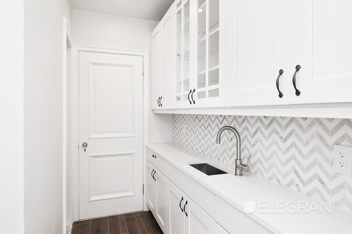 Photo for 50 EAST 72ND STREET - 50 East 72nd Street Condominium in Upper East Side, Manhattan